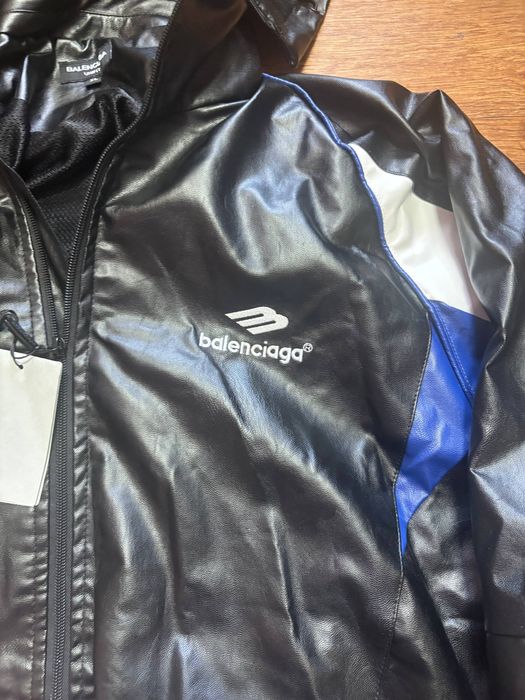 В НАЯВНОСТІ! Бомбер Balenciaga/ бомбер зі знімним капюшоном баленсіага