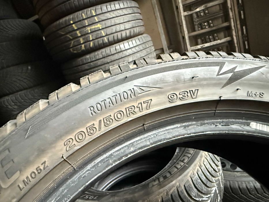 205-50 R17 93V Bridgestone Blizzak LM005 2023 2шт