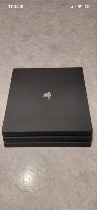 Ps4 PRO em otimo estado