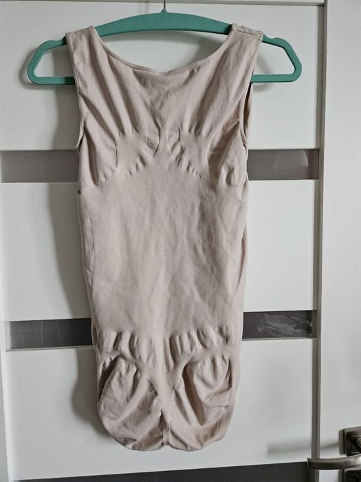 Body wyszczuplające  beżowe r 46 48