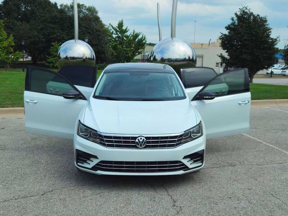 Volkswagen Passat      2018