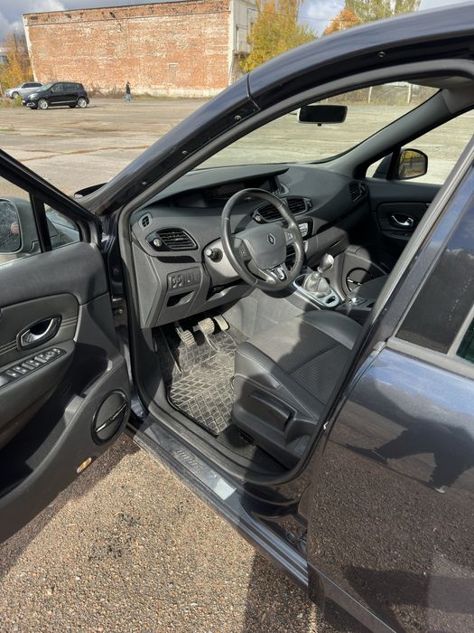 Renault grand scenic bose