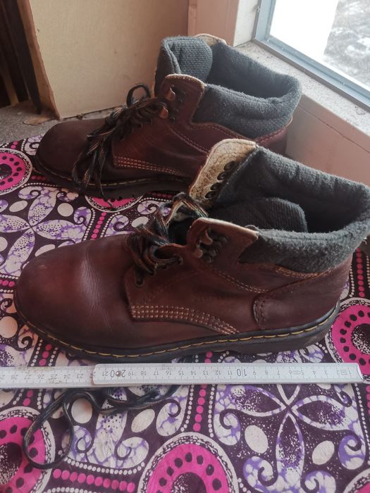 Glany unisex Dr. Martens