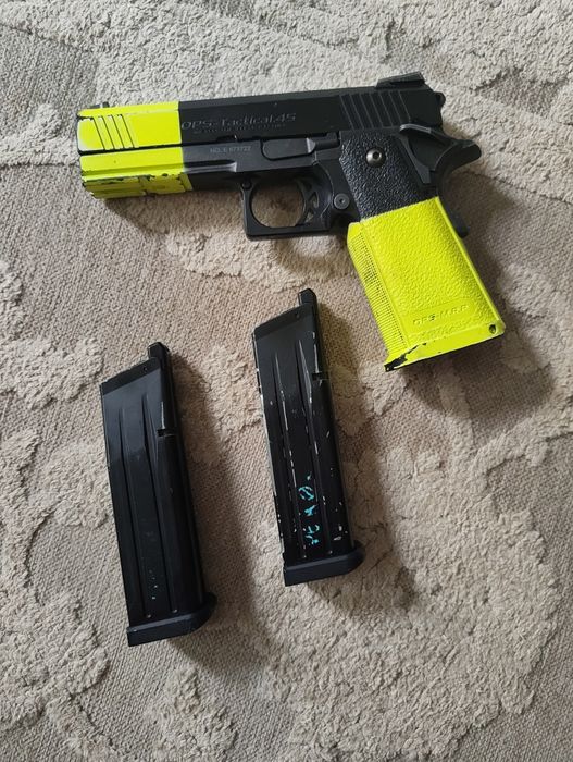 Tokyo Marui Hi-Capa 4.3 + Extras & Upgrades
