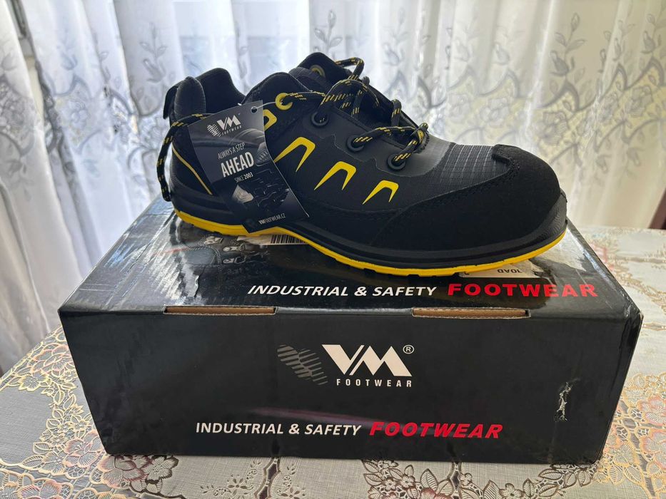 Buty robocze FOOTWEAR