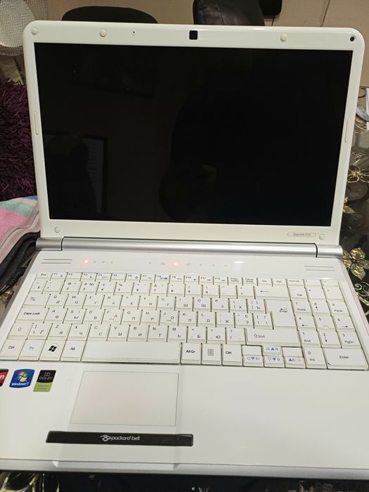 Ноутбук Packers Bell.