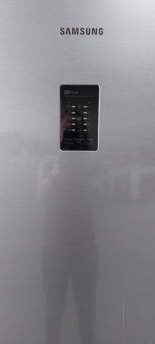 Холодильник Samsung RB29FEJNBSA