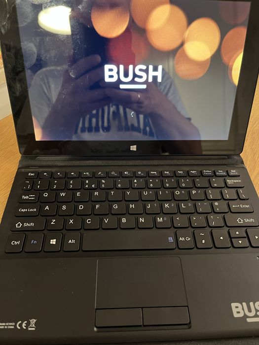 Microsoft komputer/tablet model AC101CS
