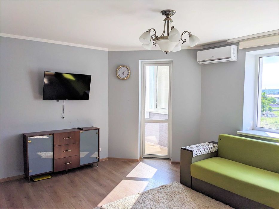 Велика 1к. квартира біля ТЦ "МЕТРО" та "ВЕЛЕС"