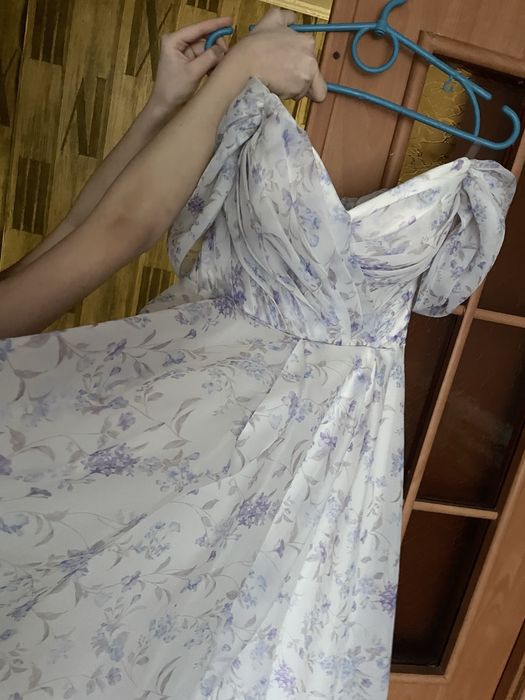 Сукня весільна, випускна