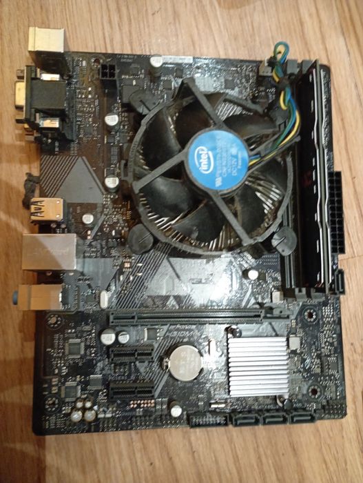 Płyta główna Asus z i5 9400f i 8gb ram