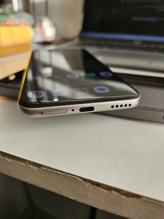 Honor 400 pro- idealny stan.