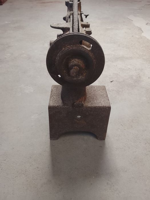 Máquina de costura antiga
