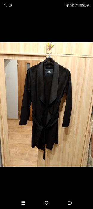 Piękny zamszowy płaszczyk