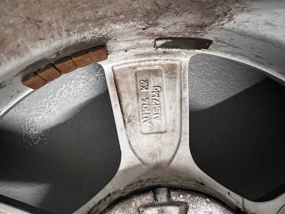 Oryginalne koła zimowe Audi A3 16" ET48 – komplet