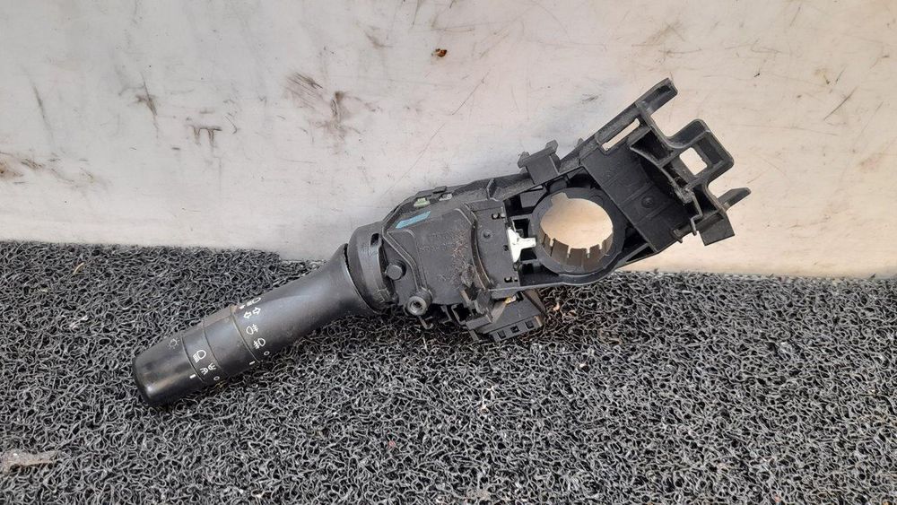 Comando Das Luzes Toyota Prius Nhw20