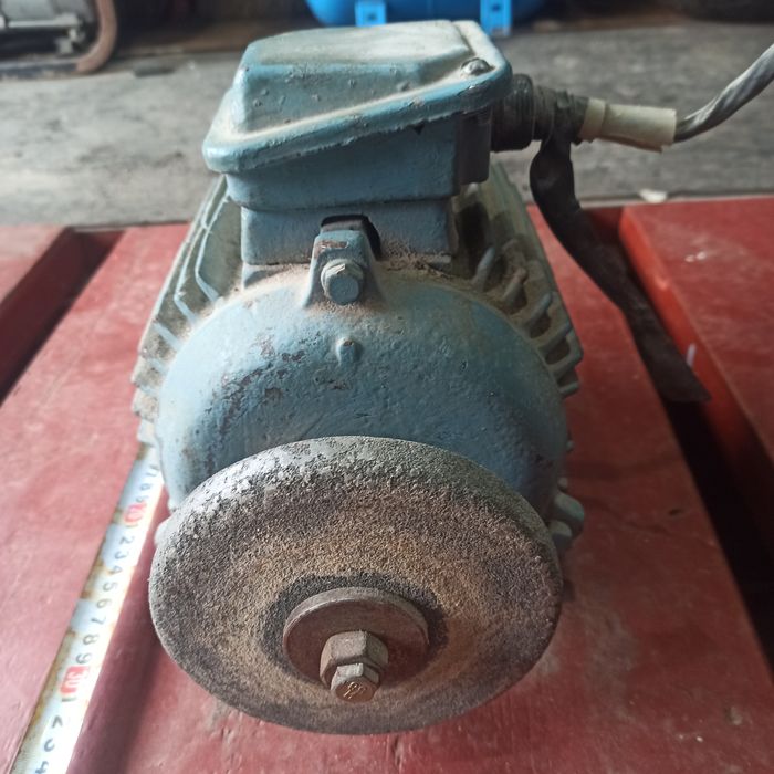 Точило наждак єлектродвигатель двигатель Пропонуйте свою ціну