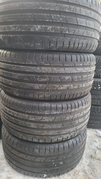 255 45 18 Nokian Hakka Black2