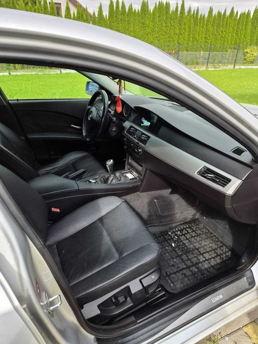 BMW E60 520d 2006r