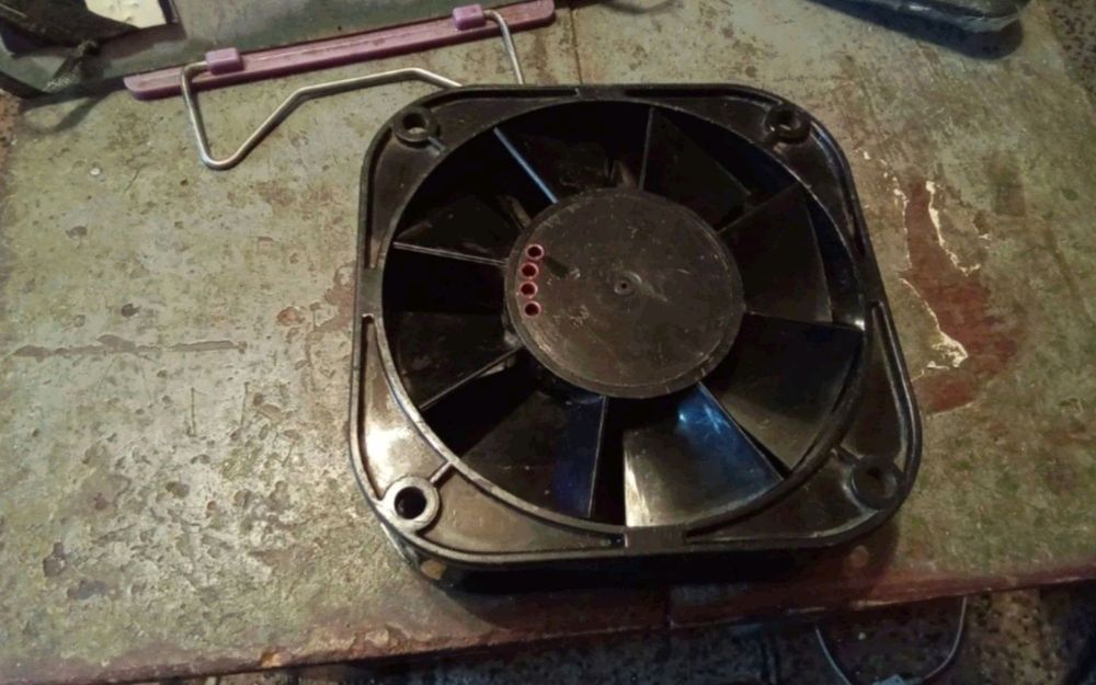 Кулер , компьютер, вентилятор , крыльчатка, лопасти , пропеллер