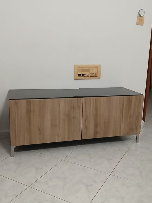 Móvel TV com tampo de  vidro