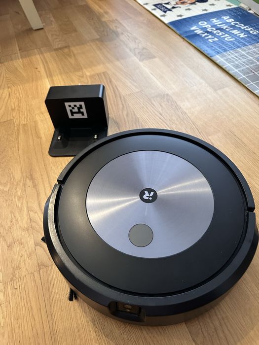 Робот пилосос Robot roomba j7