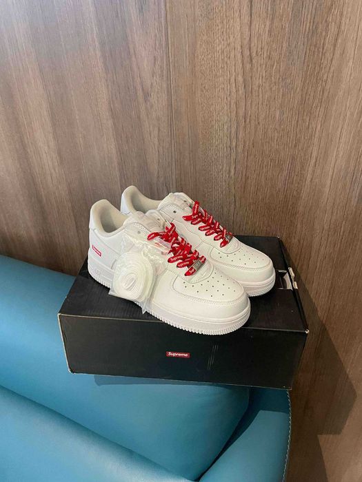 Air Force 1 Low Supreme Biały r.38
