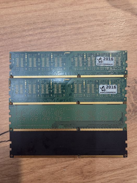 Pamięć RAM DDR3 do komputera stacjonarnego 4GB  1600MHz