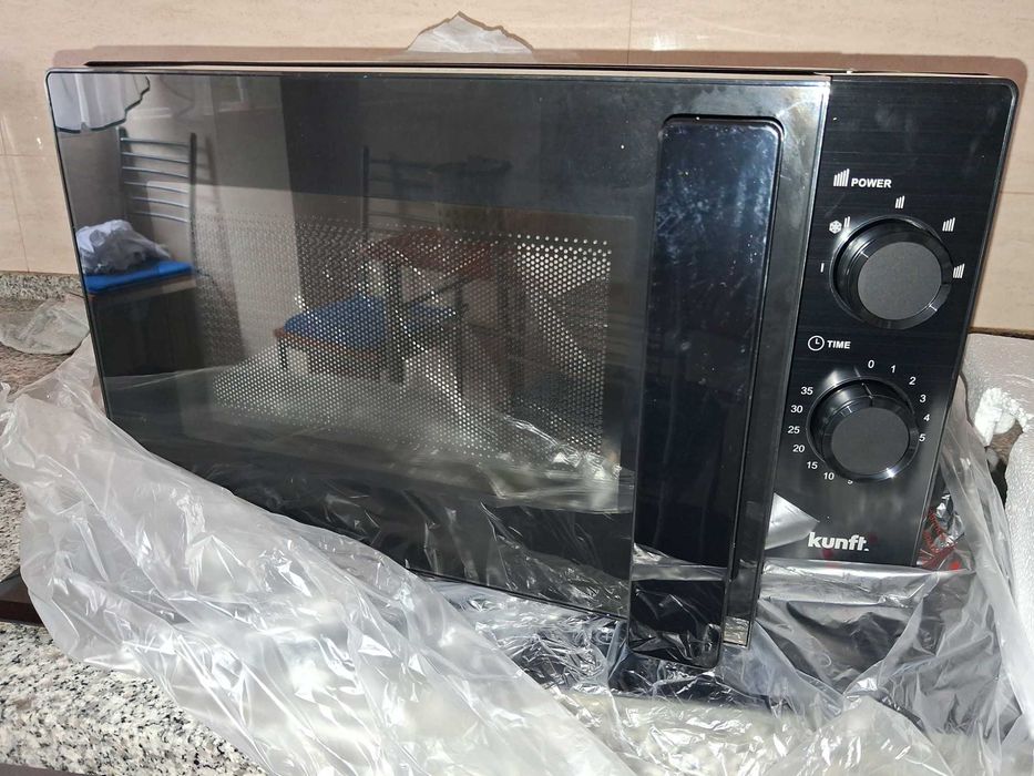 Kunft Microondas KMWO9173BK