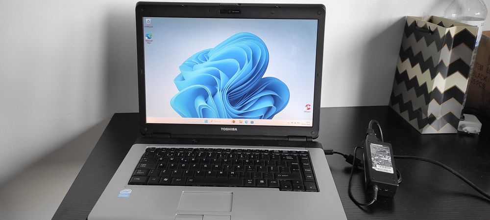 Portátil barato - Toshiba Satelite L300