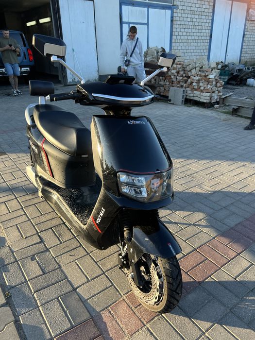 Електроскутер Exdrive VOLT MAX 2000W 72V/28Ah
