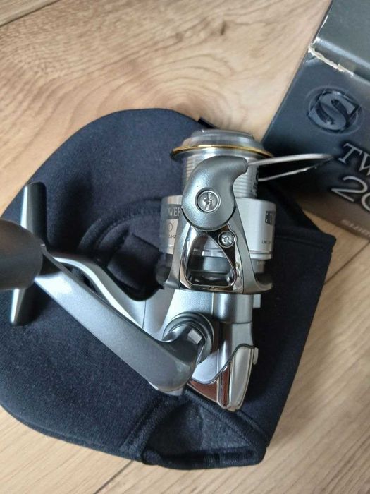 Kołowrotek Shimano 02 Twin Power