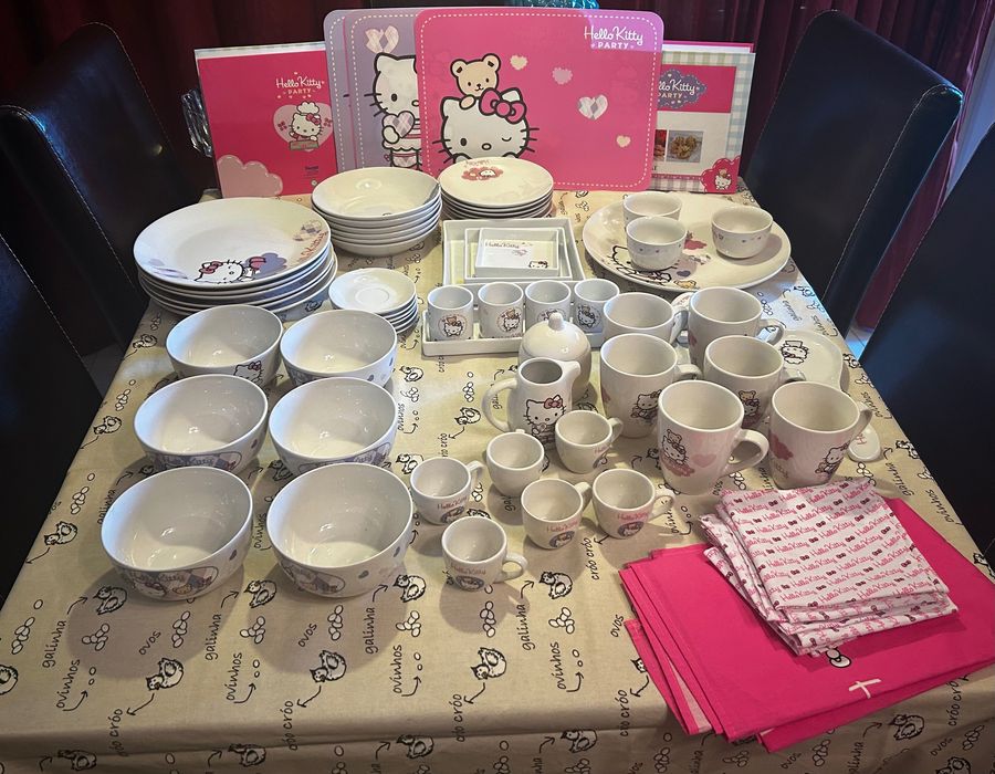Conjunto Completo de Hello Kitty