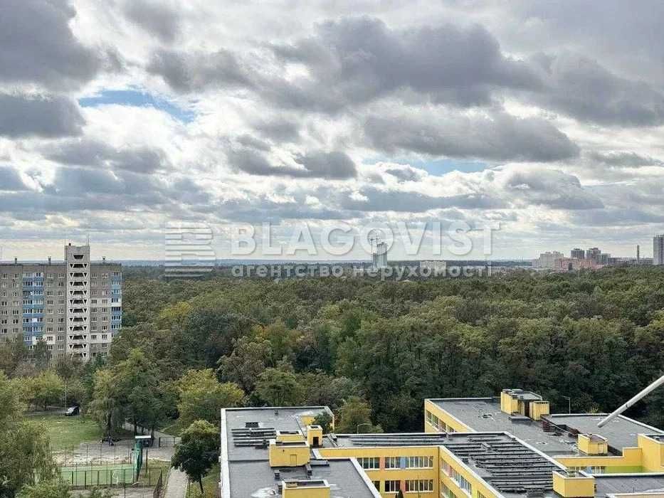 Продаж 2 кім кв вул. Заболотного, 28 Голосіївський р-н Метро Теремки Сертифікат розглядаємо