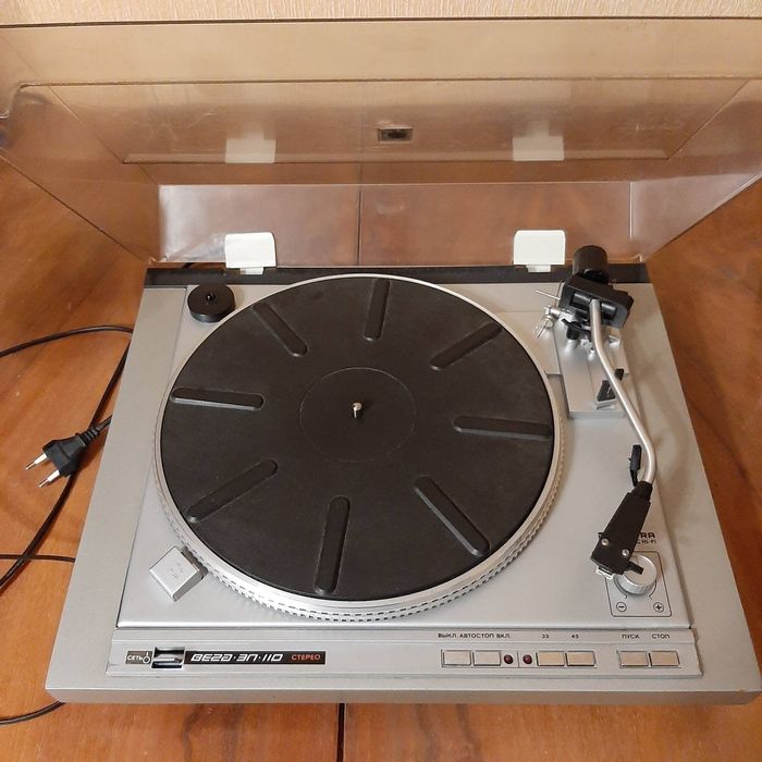 Вініловий програвач