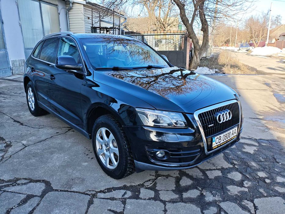 Продам AUDI Q 5 Premium