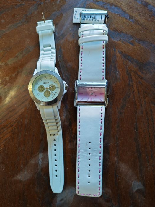 Часы наручные водонепроницаемые