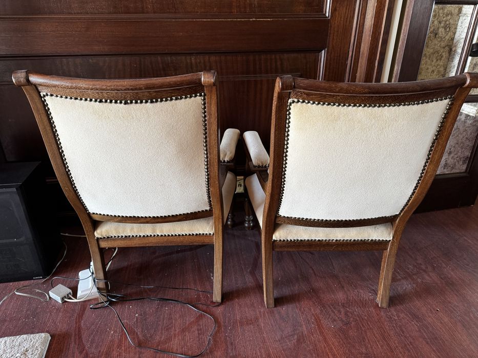 Cadeiras pequenas baixas muito confortaveis em otimo estado