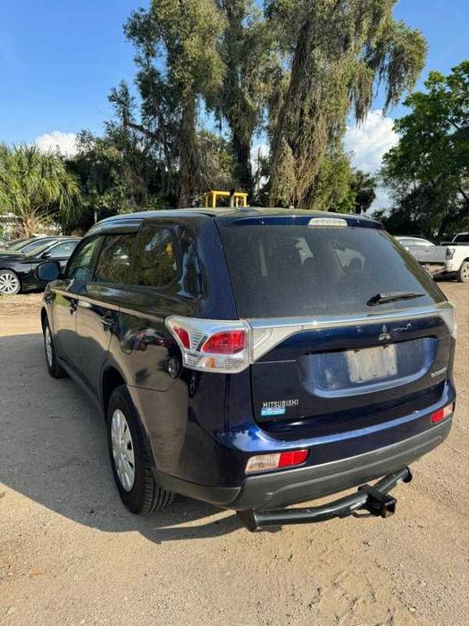 Разборка шрот Mitsubishi OUTLANDER 2017 фара капот дверь крыло фонарь