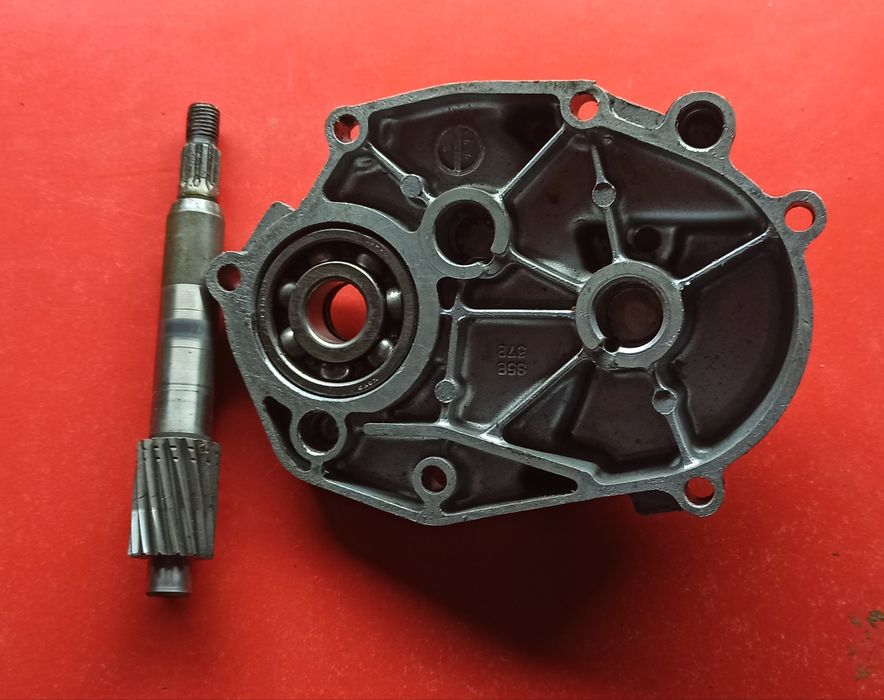 Запчасти для Сузуки летс-2