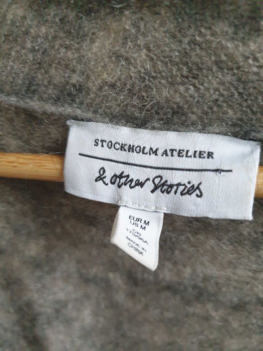 Sweter narzutka wełniany mohair moher płaszcz 38 & Other Stories