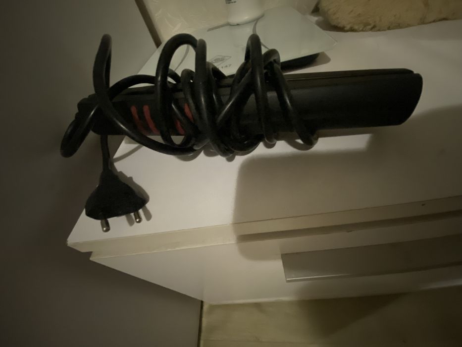 Вирівнювач волосся