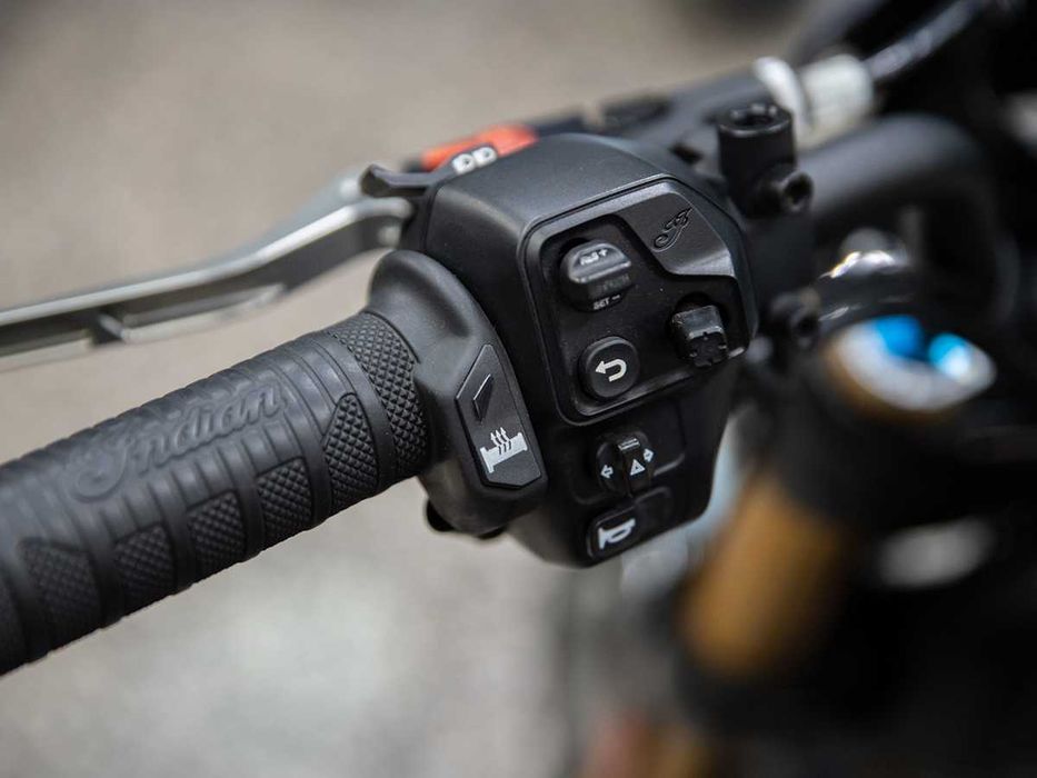 Indian FTR 1200 Carbon | Öhlins | Brembo | Remus | 120cv | Impecável