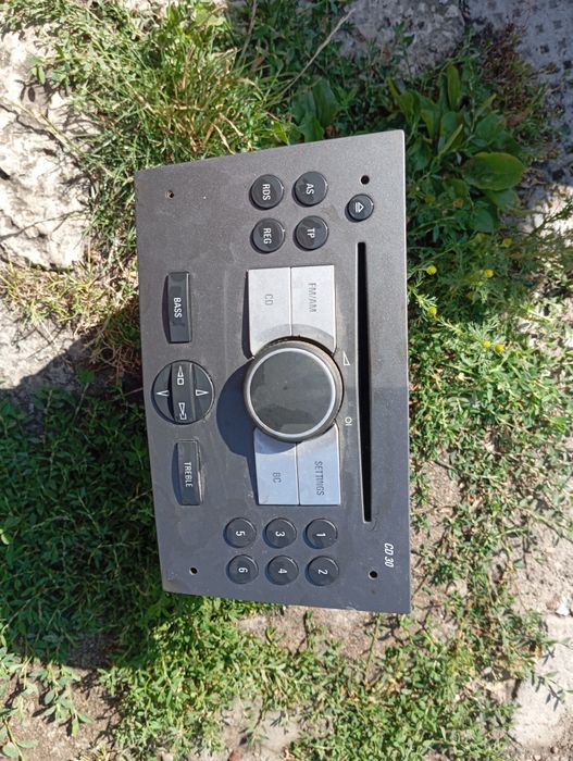 Radio Radioodtwarzacz Opel Vivaro 2 DIN CD30 Oryginał