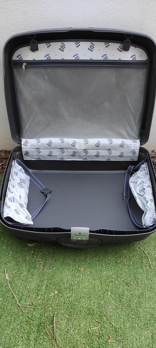 Mala de Viagem Samsonite Rígida com Rodas e Fecho de Segurança – Excelente Estado