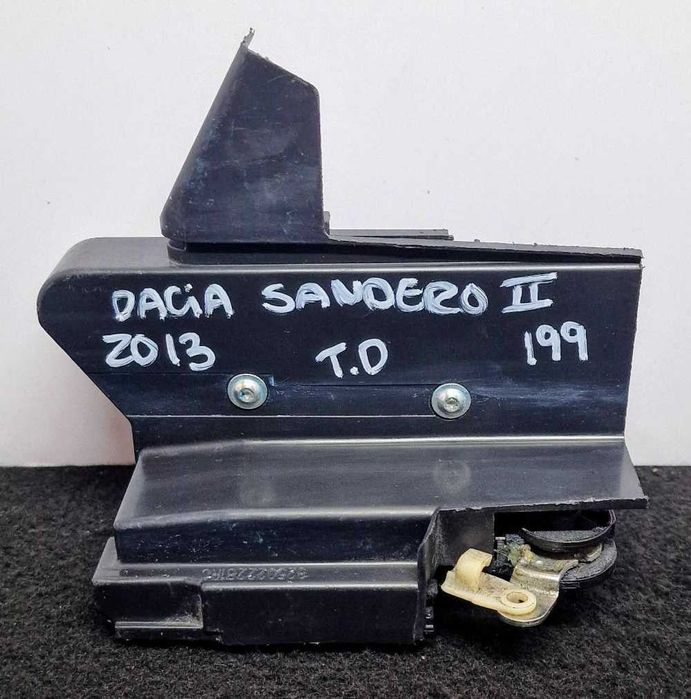 Fechadura / Fecho Porta Trás Direito 825022281RC - DACIA SANDERO II