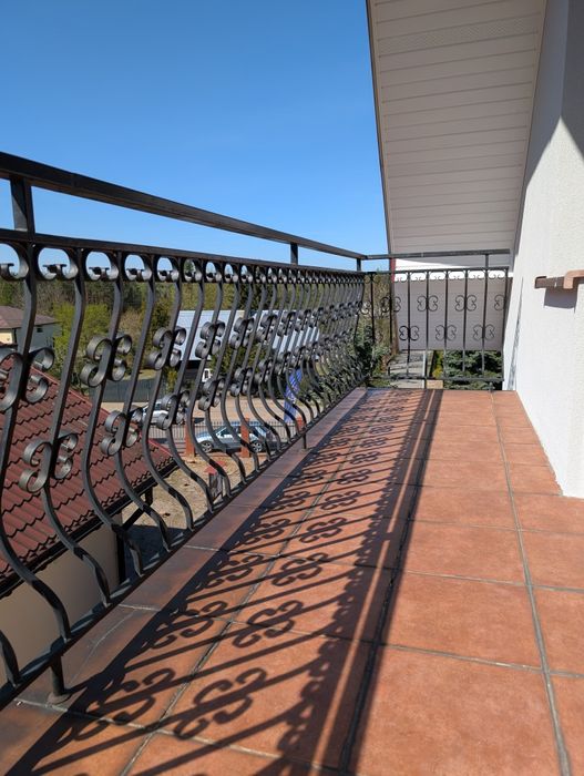 Barierka, balustrada metalowa na balkon, taras