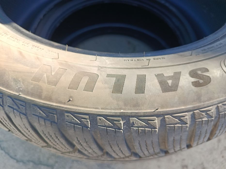 Шины в хорошем состоянии 255/50/r19