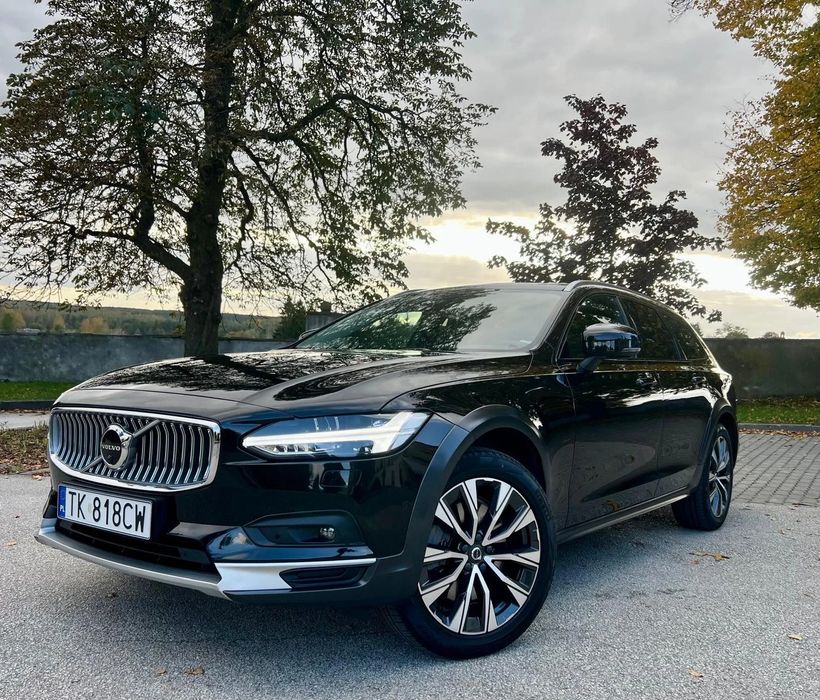Volvo V90 Cross Country Volvo V90 Cross Country B6