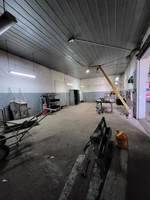 Прода  Помещение ул Харьковская, Ремонт, 27 сот земли